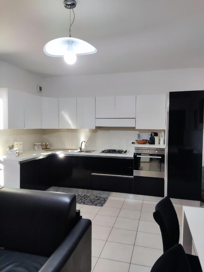 Vico Stazione Apartment Uta Exterior photo
