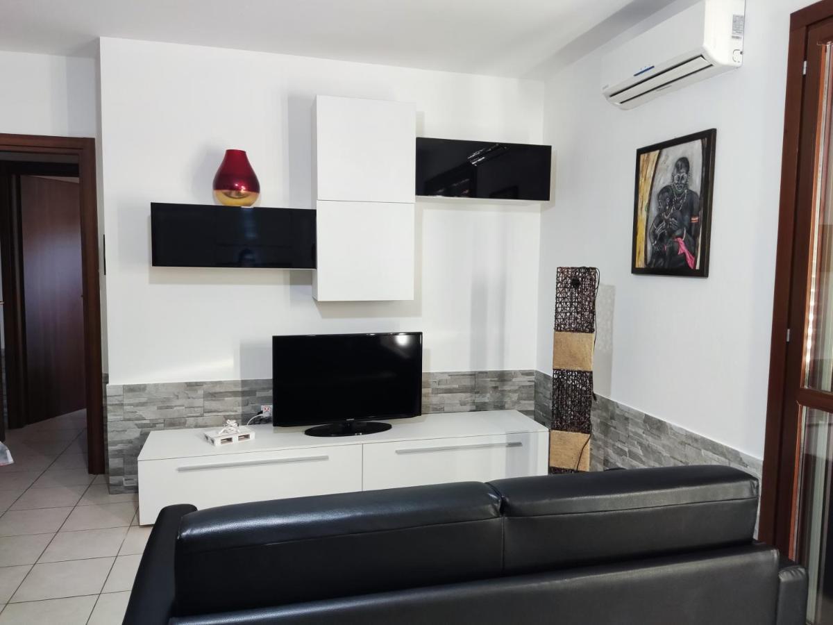Vico Stazione Apartment Uta Exterior photo